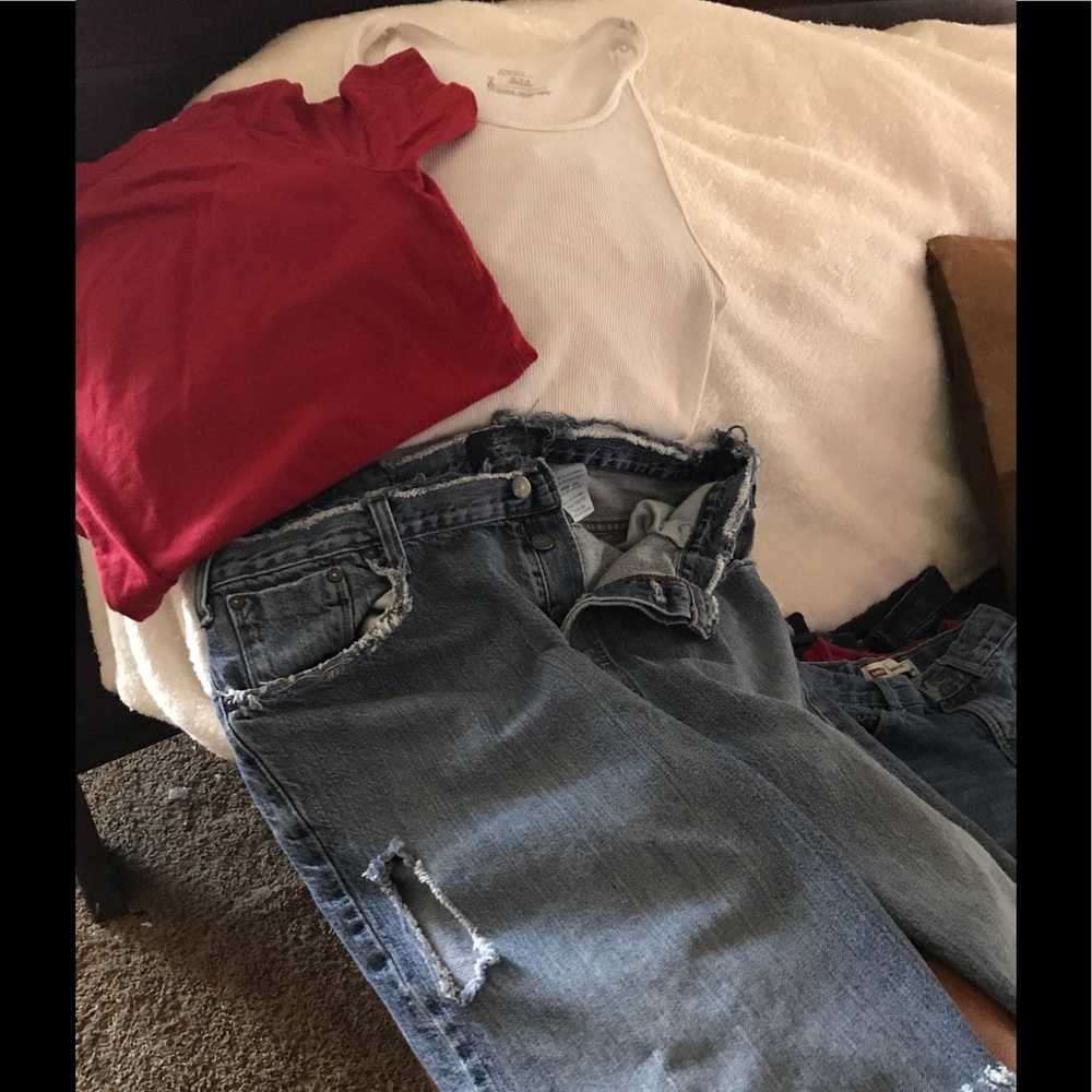 Women Levi’s Jeans Distress Shorts